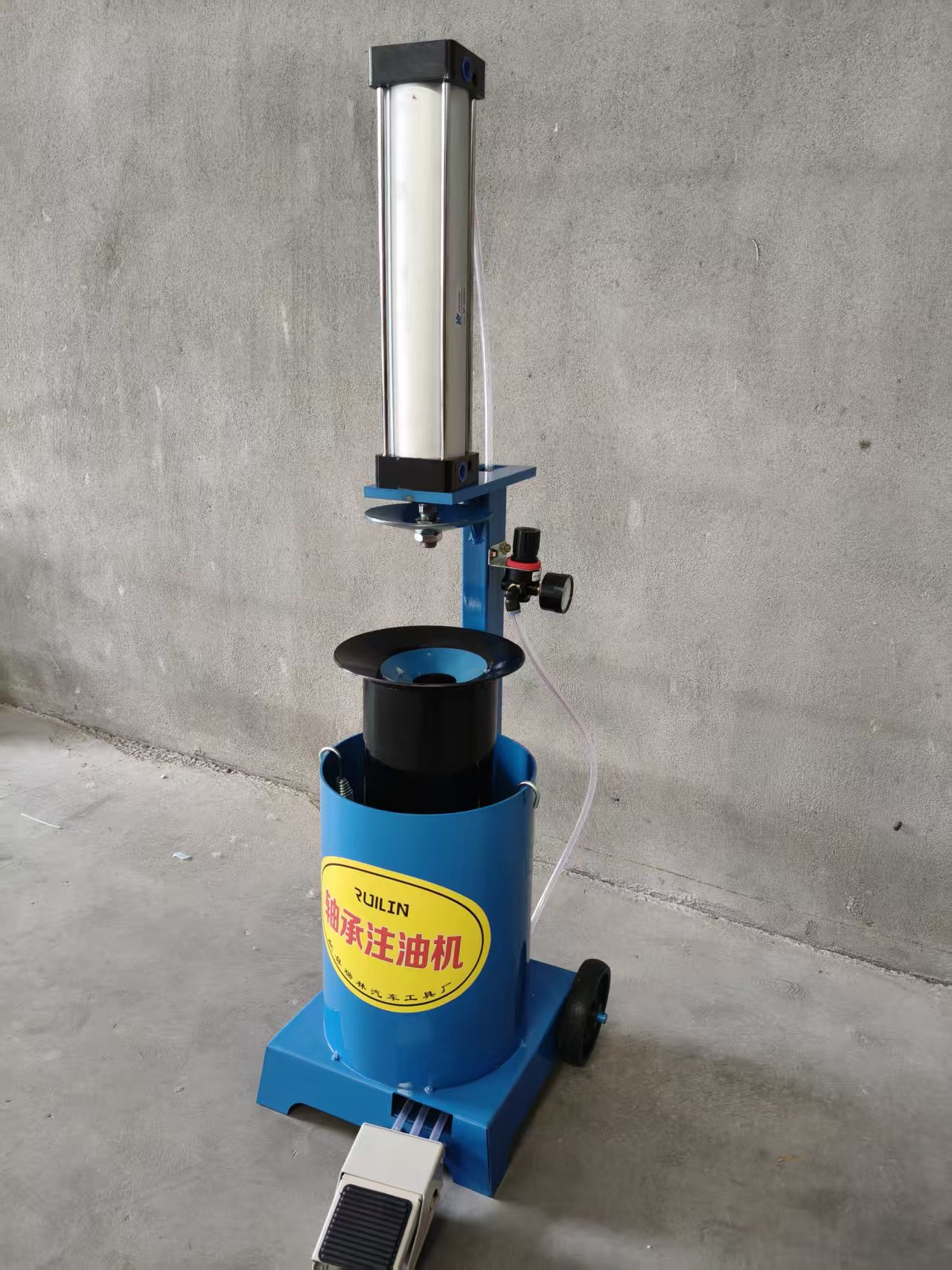 Máy tra mỡ bôi trơn vòng bi